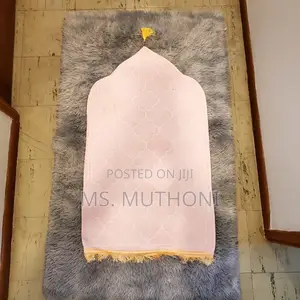 Flannel Muslim Prayer Mat (Big Size- 70cm/110cm)