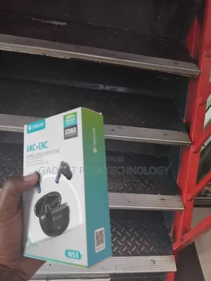 Celebrat Wireless Earphones W53
