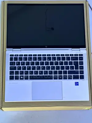 Laptop HP EliteBook 1040 G8 32GB Intel Core i7 SSD 512GB