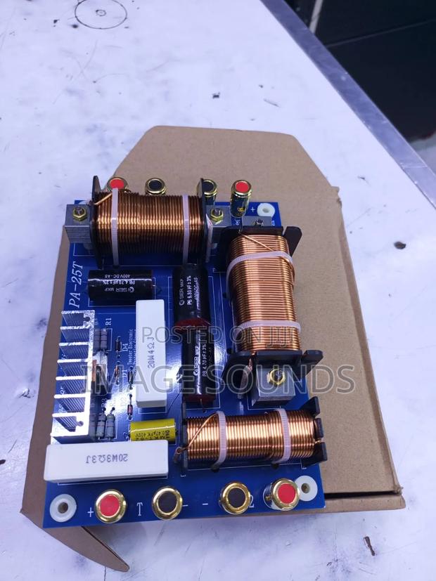 Pro 3 Way Double Woofer Crossover