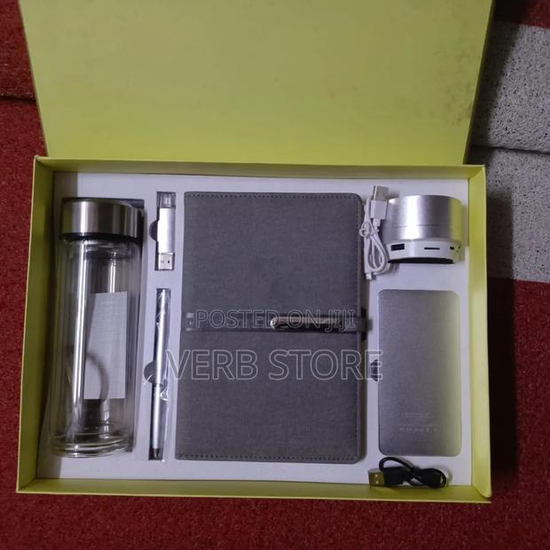 6in1 Corporate Luxurious Gift Pack - thumbnail 2