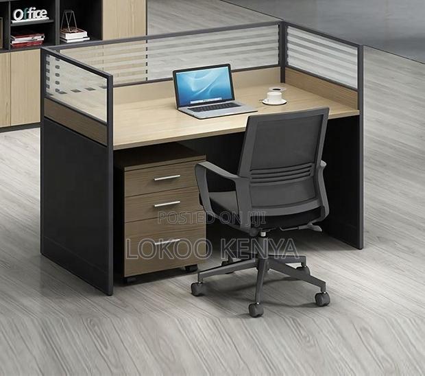 Office Desk:1- Way Managerial Office Station - main view