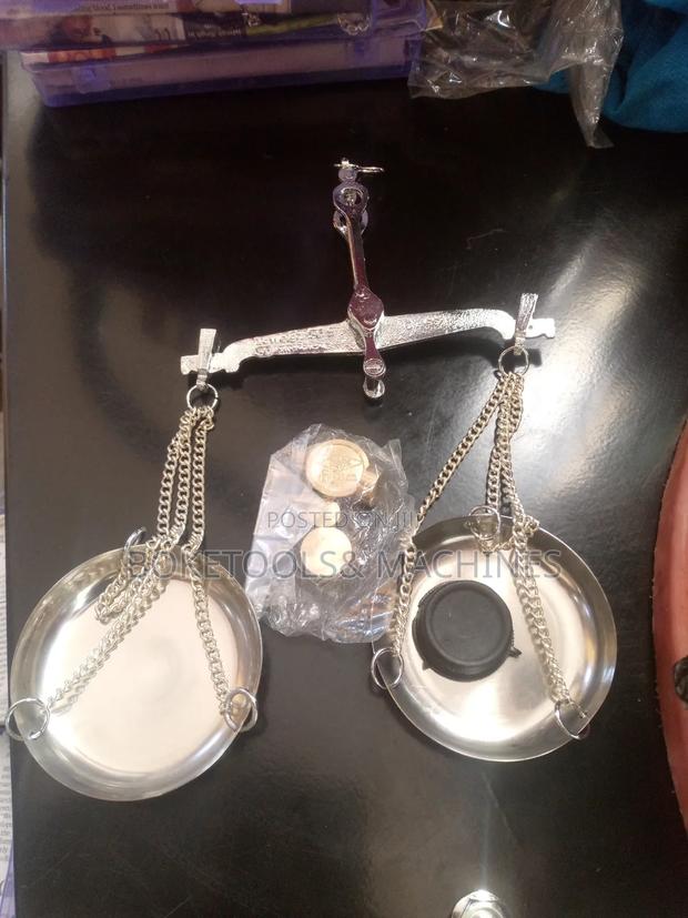 Classic Gold Weighing Balance - main view