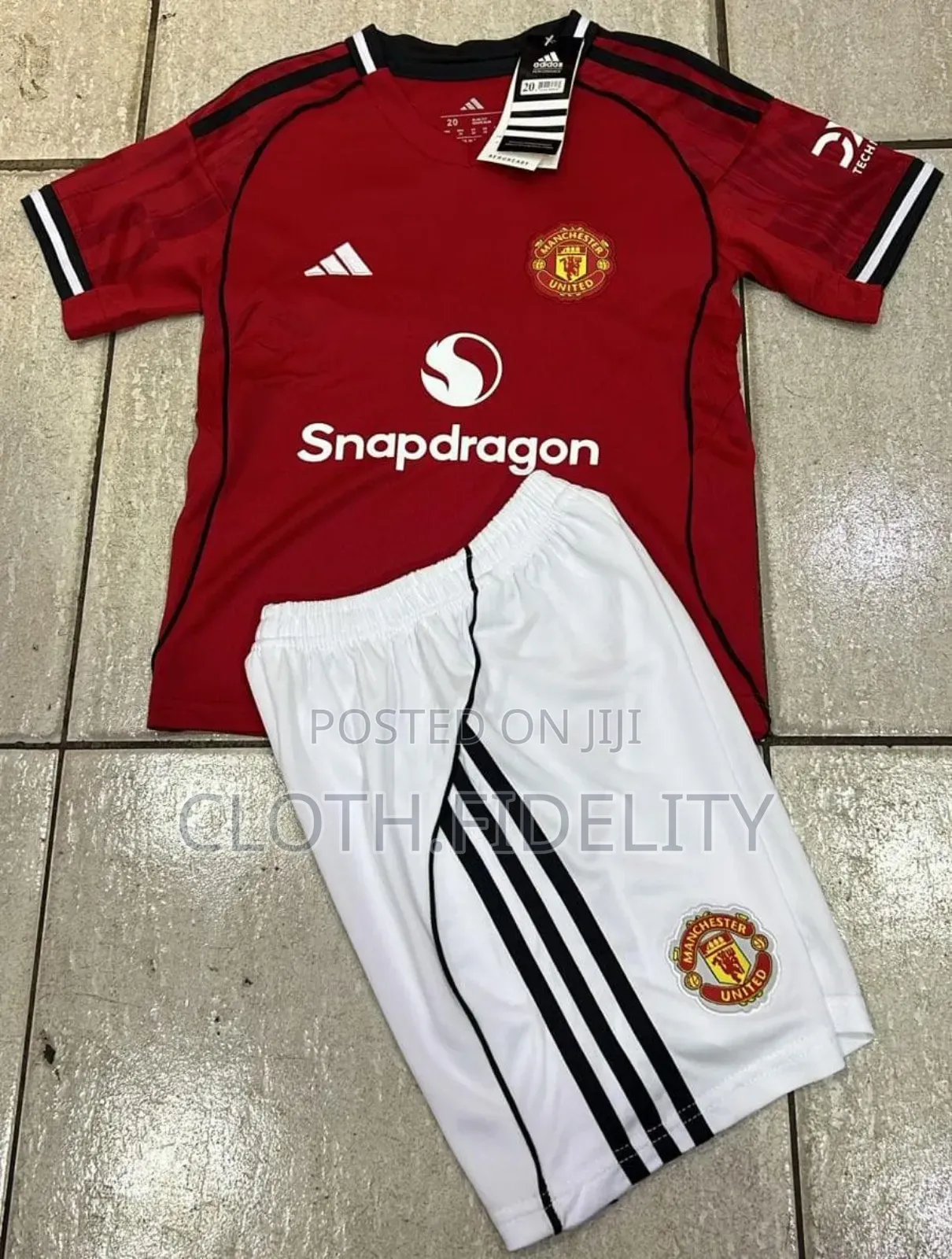 Manchester United Home Kids Jersey 25/26.