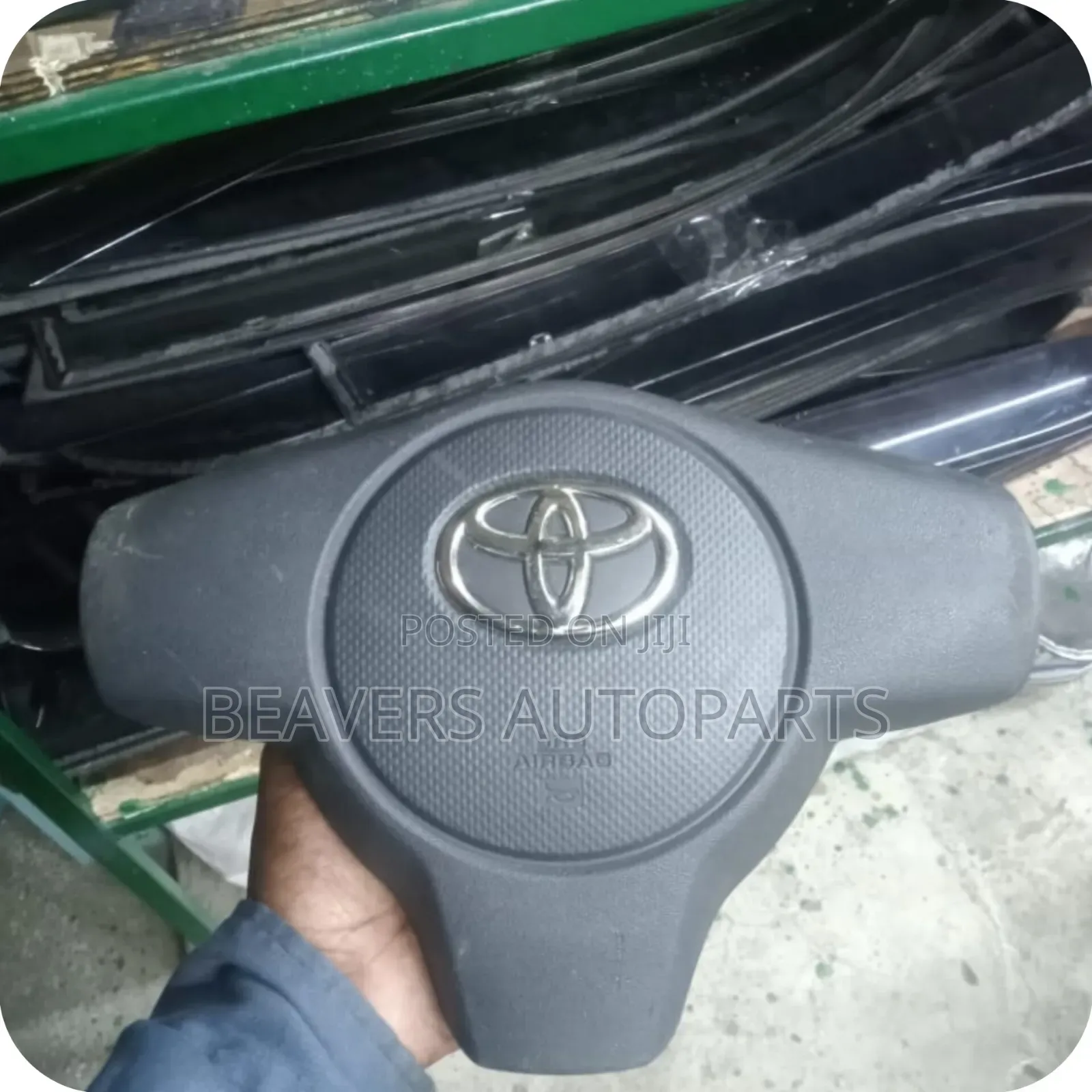 Toyota Ist 2010 Steering Wheel Airbag