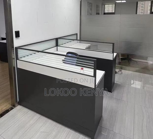 Office Desk: 2-Way Curved Employee Office Workstation
