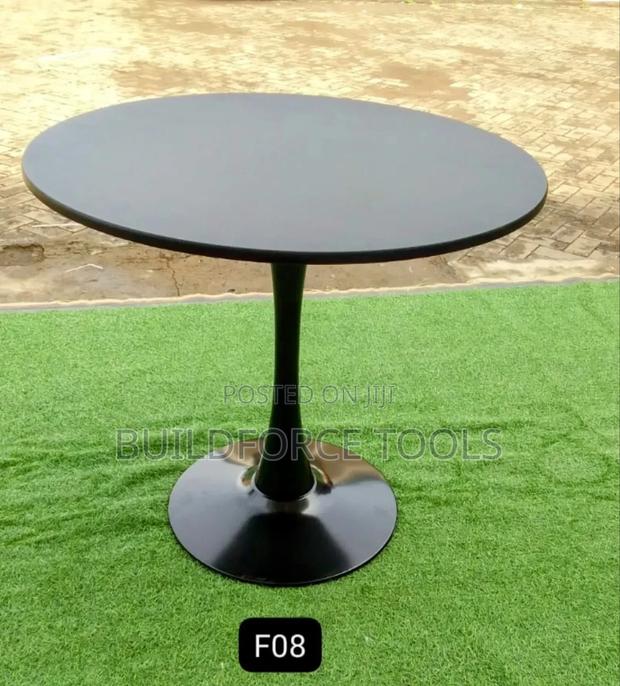 Bistro Round Table - main view