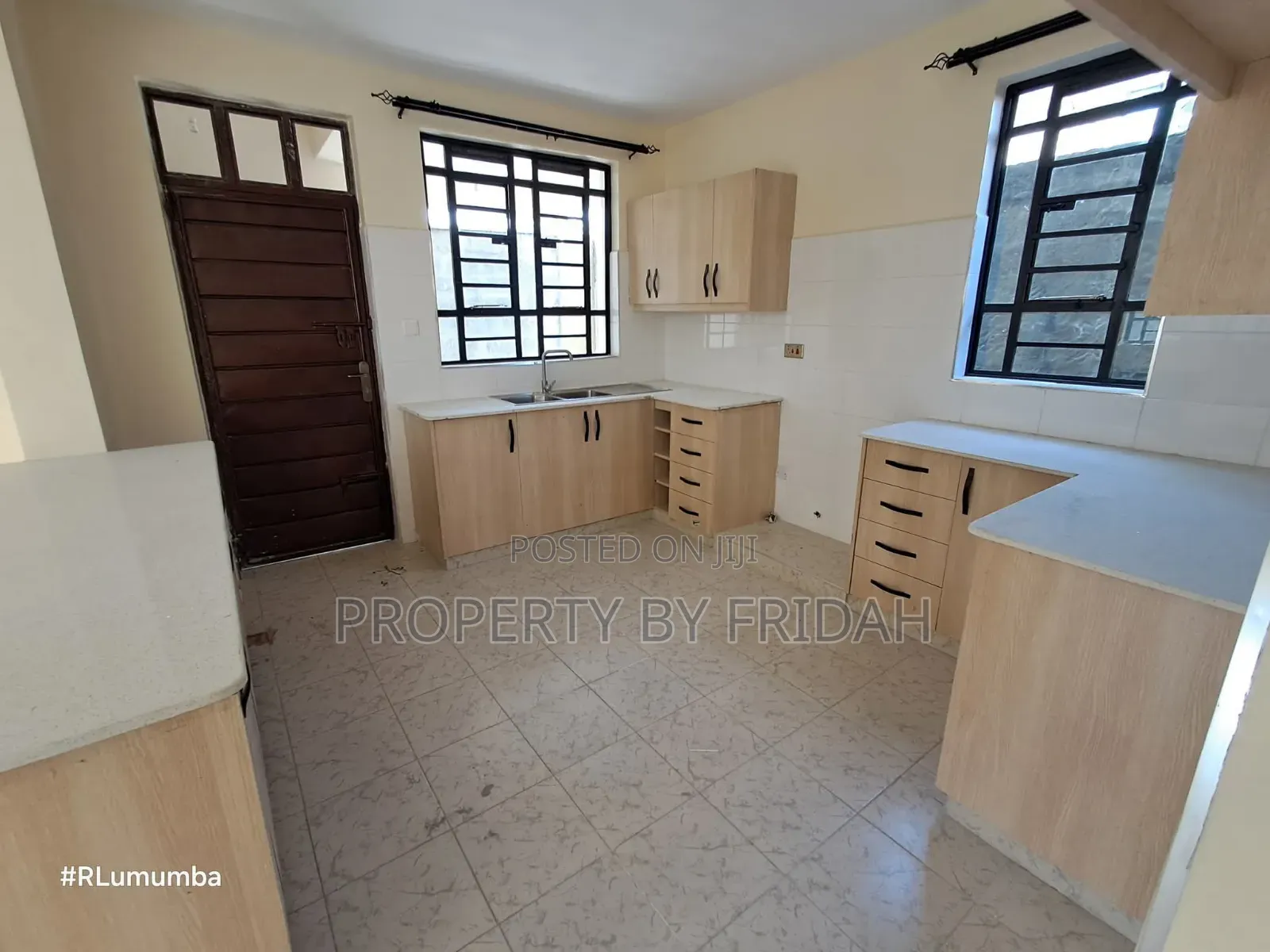 3bdrm Mansion in Kitengela for rent