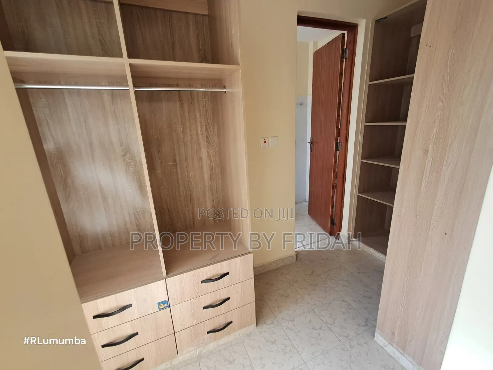 3bdrm Mansion in Kitengela for rent