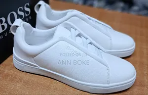 Boss Hugo Restocked 
Size 40-45