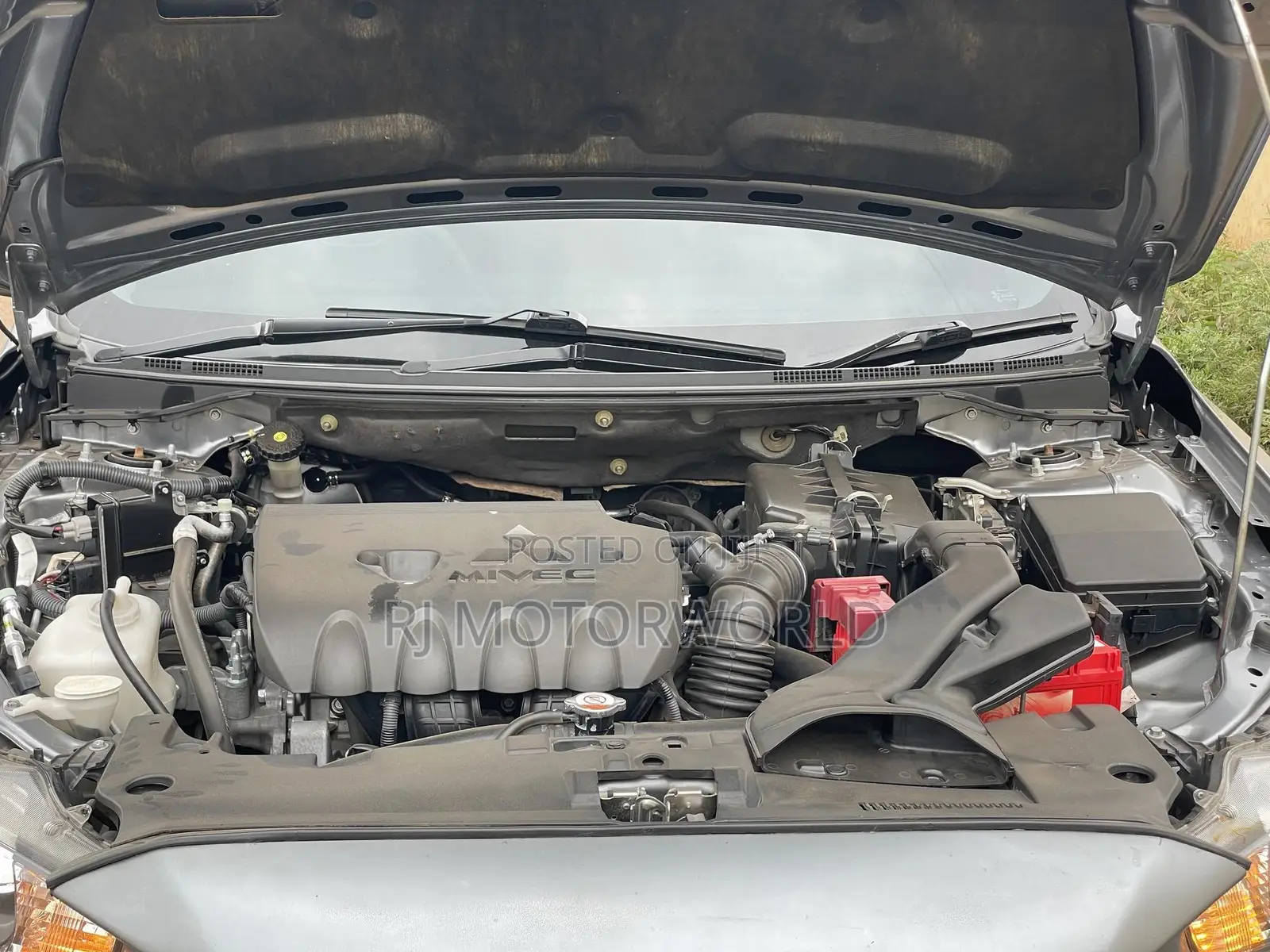 Mitsubishi Galant 2014 Gray