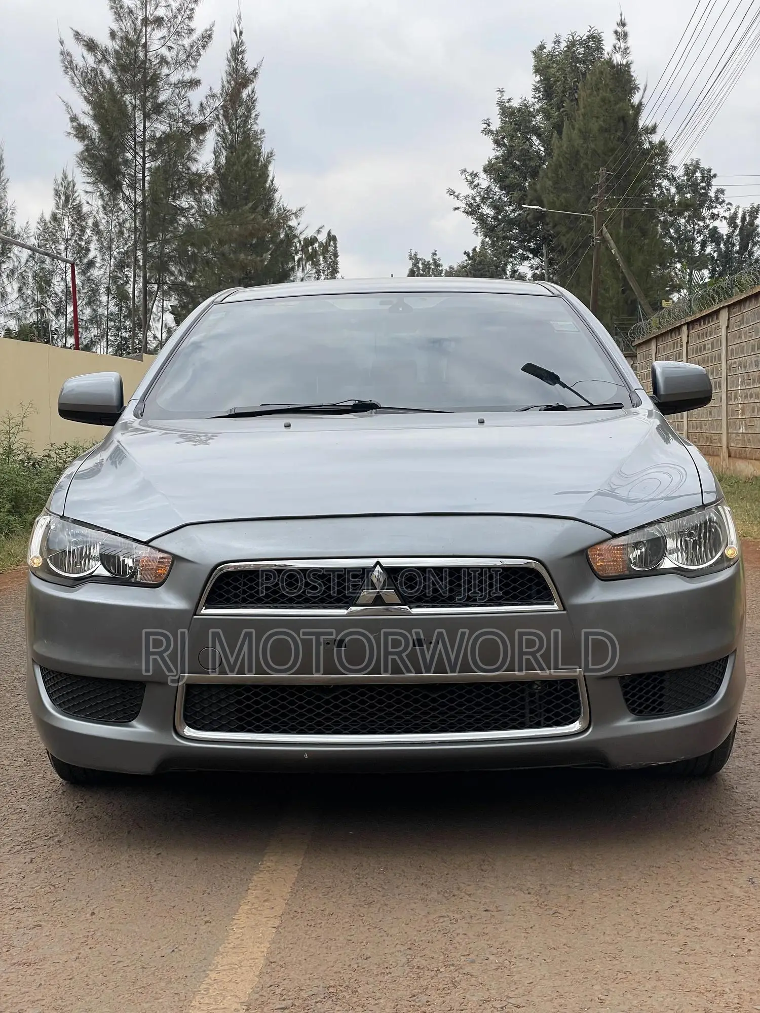 Mitsubishi Galant 2014 Gray
