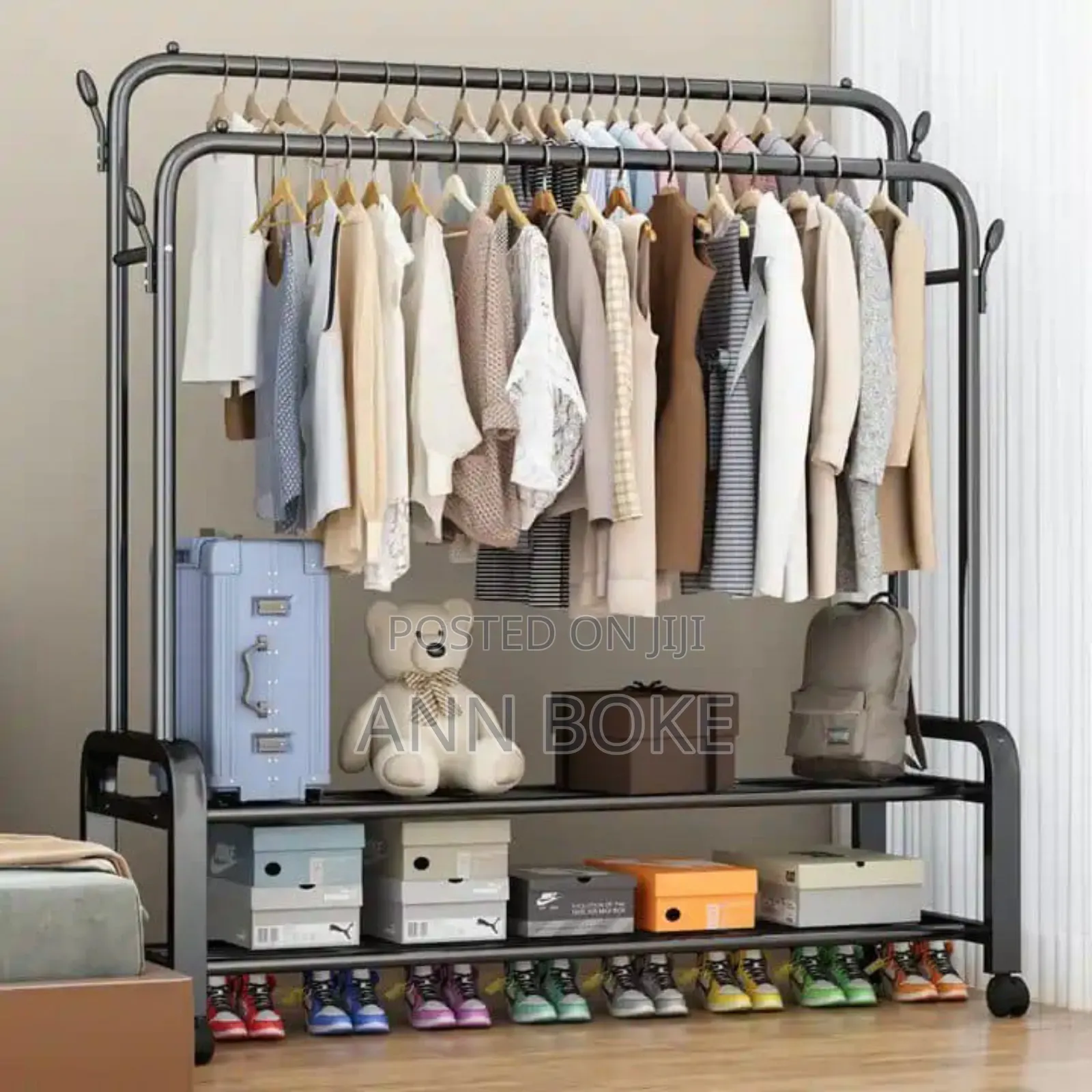 Multipurpose Hanger.
Weight Tolerance: 48kg
*Dimensions: