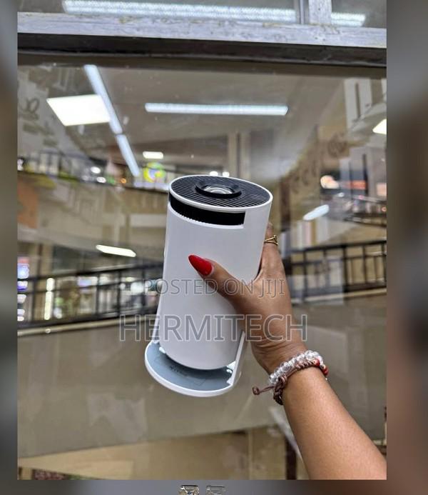 Cost Effective Hy300 Ultra Speaker Built in Smartandroid 11 - main view