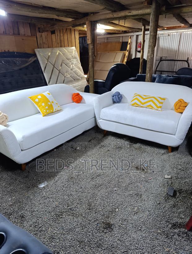 Cozy White 5 Seater Sofa Set With Free Throw Pillows