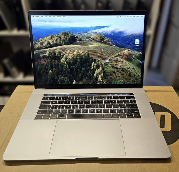 Laptop Apple MacBook Pro 2018 32GB Intel Core I9 SSD 1T - main view