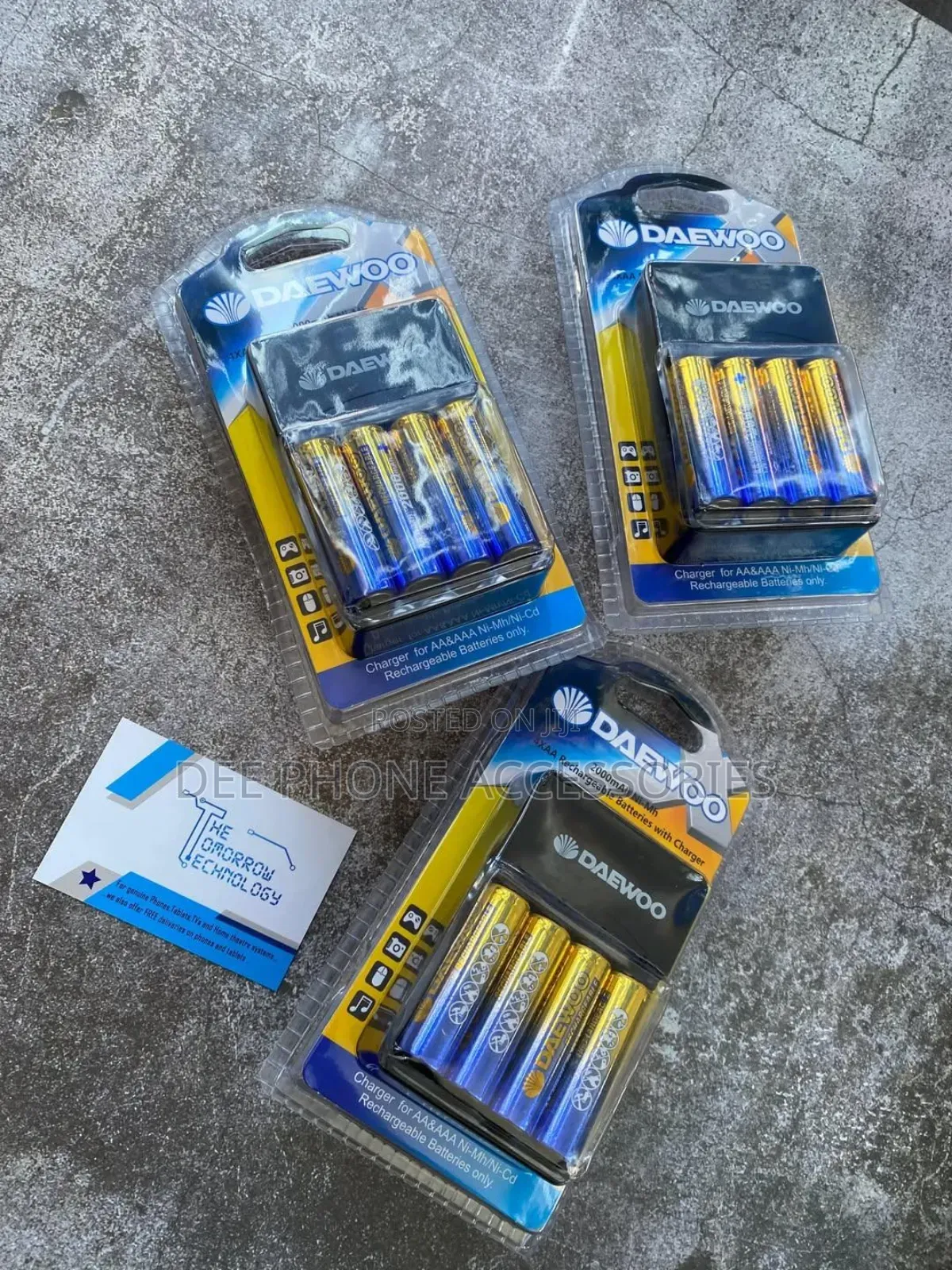Daewoo 4 Aa + Charger Rechargeable Battery
