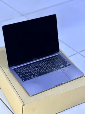 Laptop Apple MacBook Pro 2020 16GB Intel Core I7 SSD 512GB
