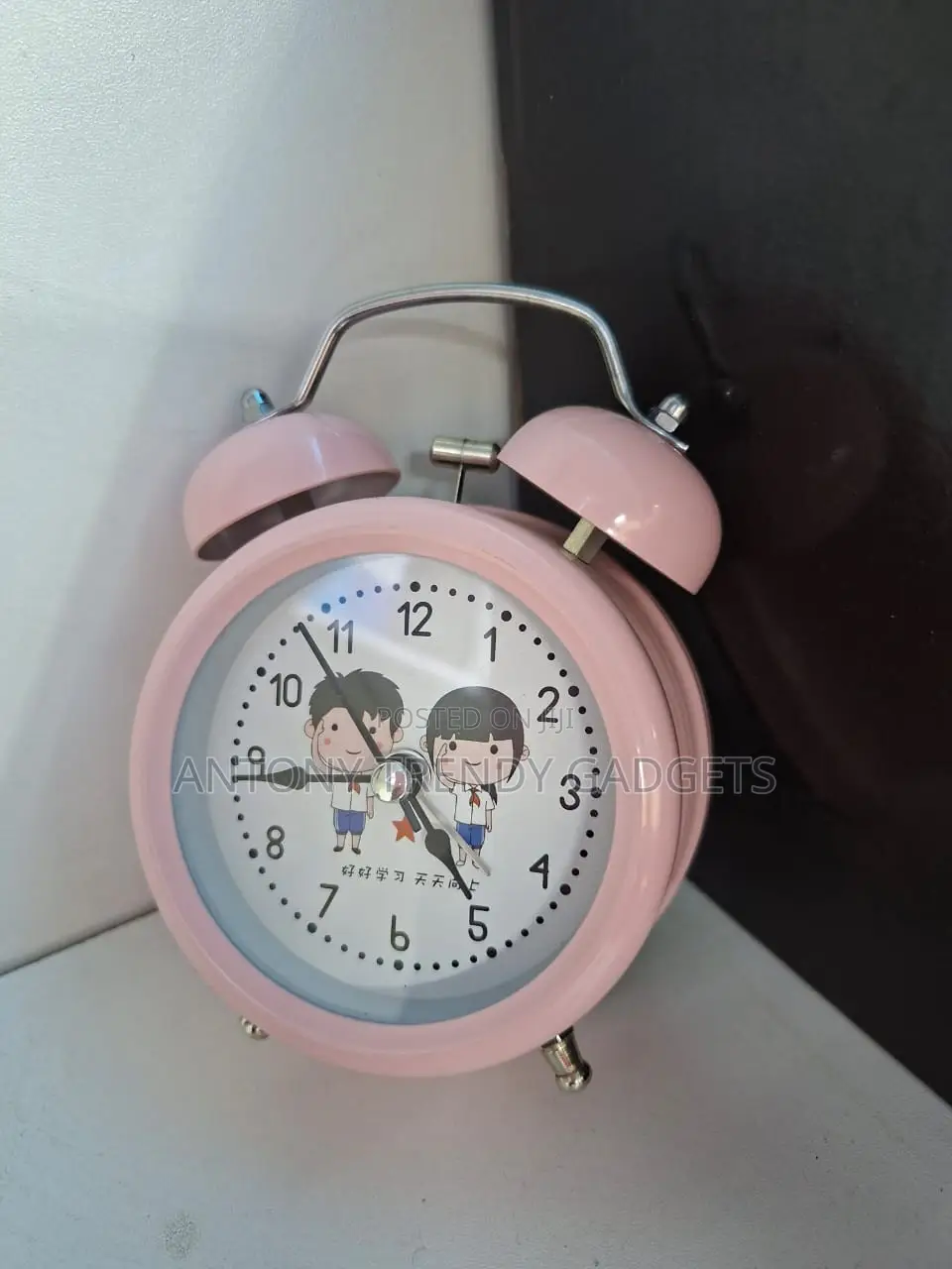 Noiseless Analog Clock – Silent Movement With Alarm