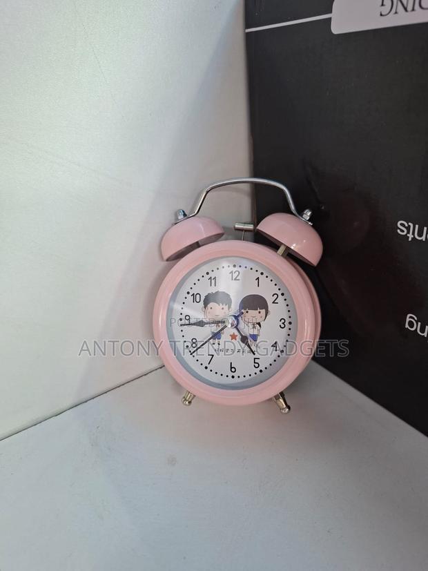 Retro Twin Bell Alarm Clock – Battery Powered - thumbnail 3