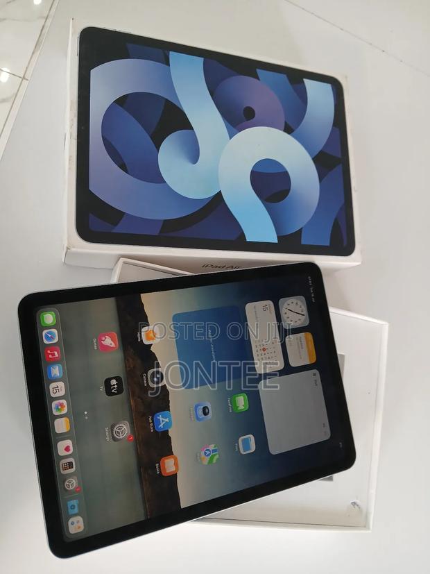Apple iPad Air (2020) 64 GB Gray