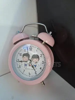 Old School Analog Clock – Manual Alarm With Big Numbers