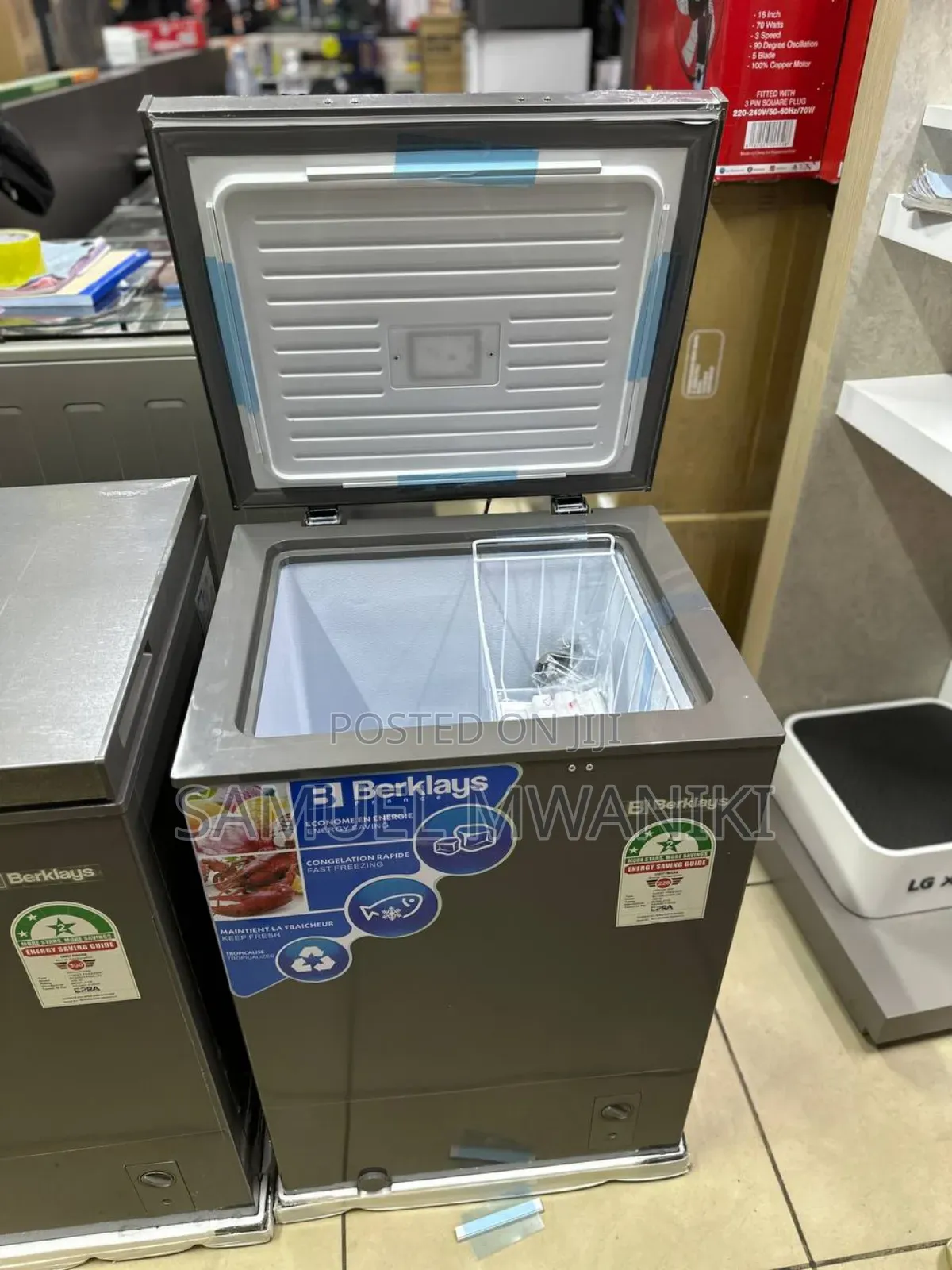 Berklays Chest Freezer 100 Liters Fast Freezing Function