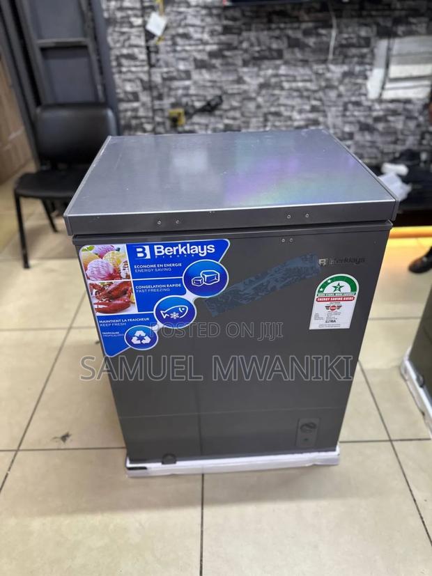 Berklays Chest Freezer 150 Liters Fast Freezing Function