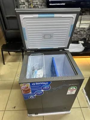 Berklays Chest Freezer 150 Liters Fast Freezing Function