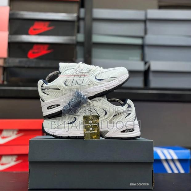 Quality New Balance 530 Navy Blue - main view