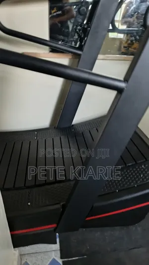 Comercial Non-Motorized Curved Treadmill