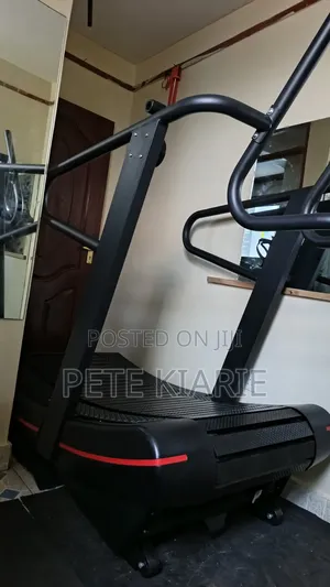 Comercial Non-Motorized Curved Treadmill