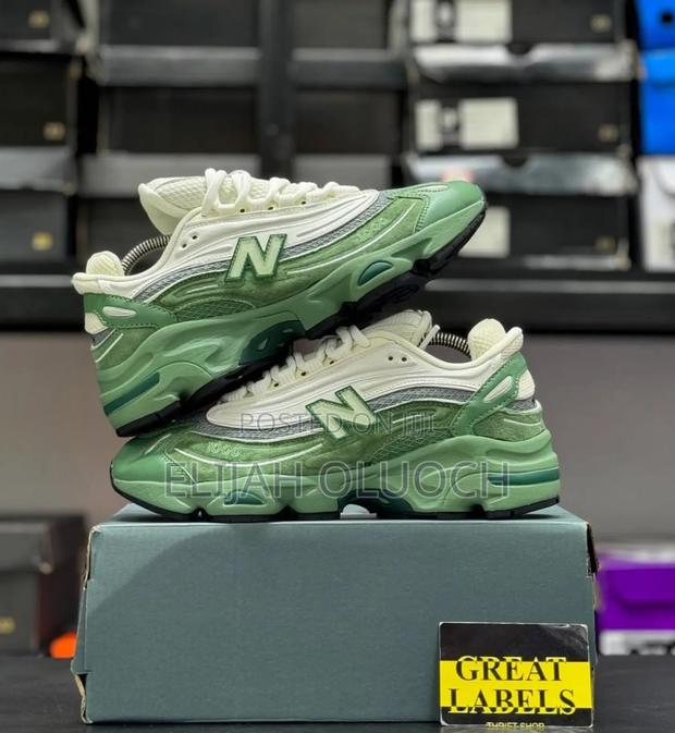 New Balance 1000 Green Grey ShoesSize 38___________45. - main view
