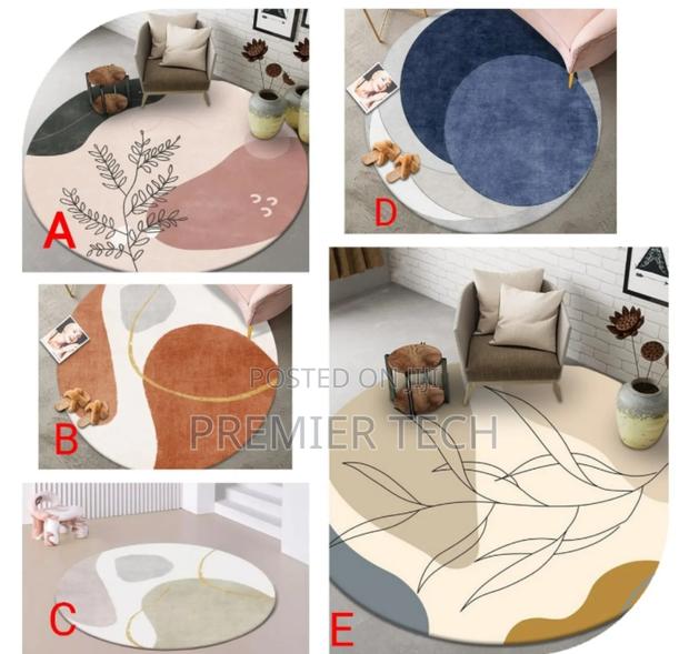 Modern Minimalistic Round Rugs - main view