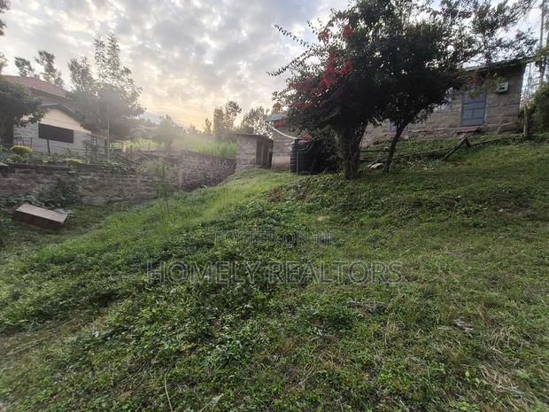 Quarter Acre Gated Corner Plot in Rimpa, Rongai With a House - thumbnail 4