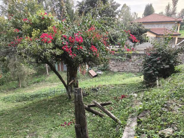 Quarter Acre Gated Corner Plot in Rimpa, Rongai With a House - thumbnail 6