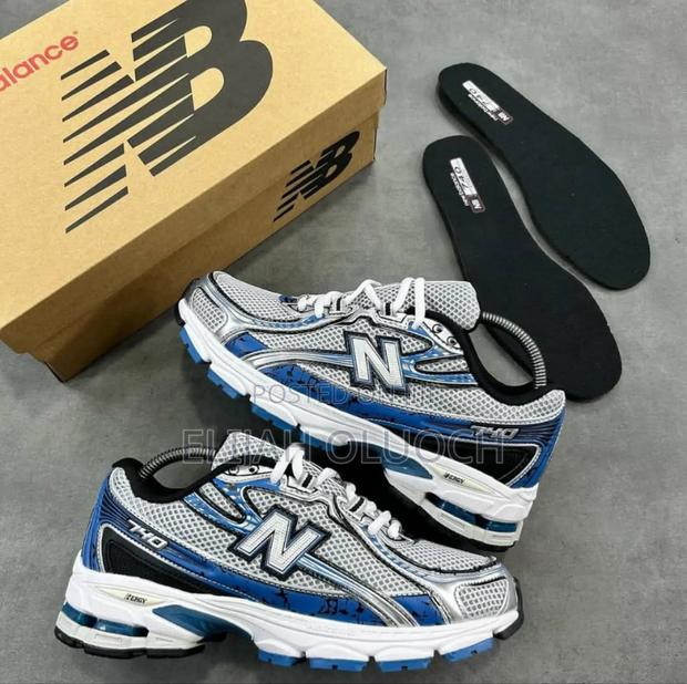 New Balance 740 Silver Blue Trainers - main view