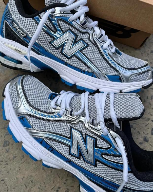 New Balance 740 Silver Blue Trainers - thumbnail 3