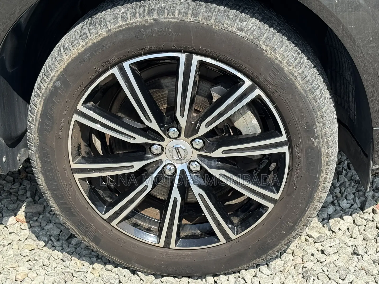 Volvo XC60 2019 Black