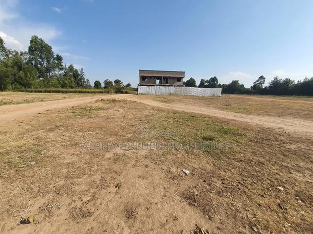 Nanyuki Plots on Tarmac - thumbnail 5