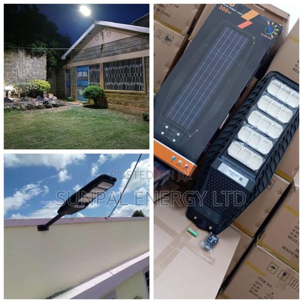 200 W Solar Street Lights