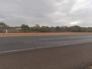 10 Acres Touching Mombasa Road in Makindu Ikoyo Is for Sale