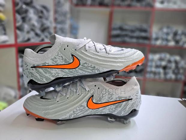Nike Phantom Luna Ash Grey Orange Football Boots - main view