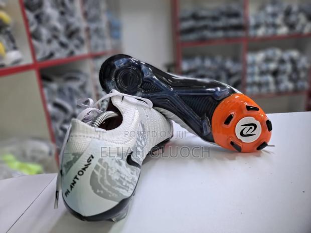 Nike Phantom Luna Ash Grey Orange Football Boots - thumbnail 2