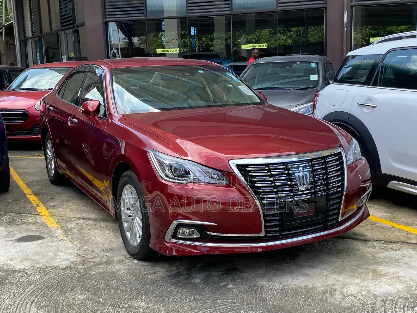 Toyota Crown 2018 Red