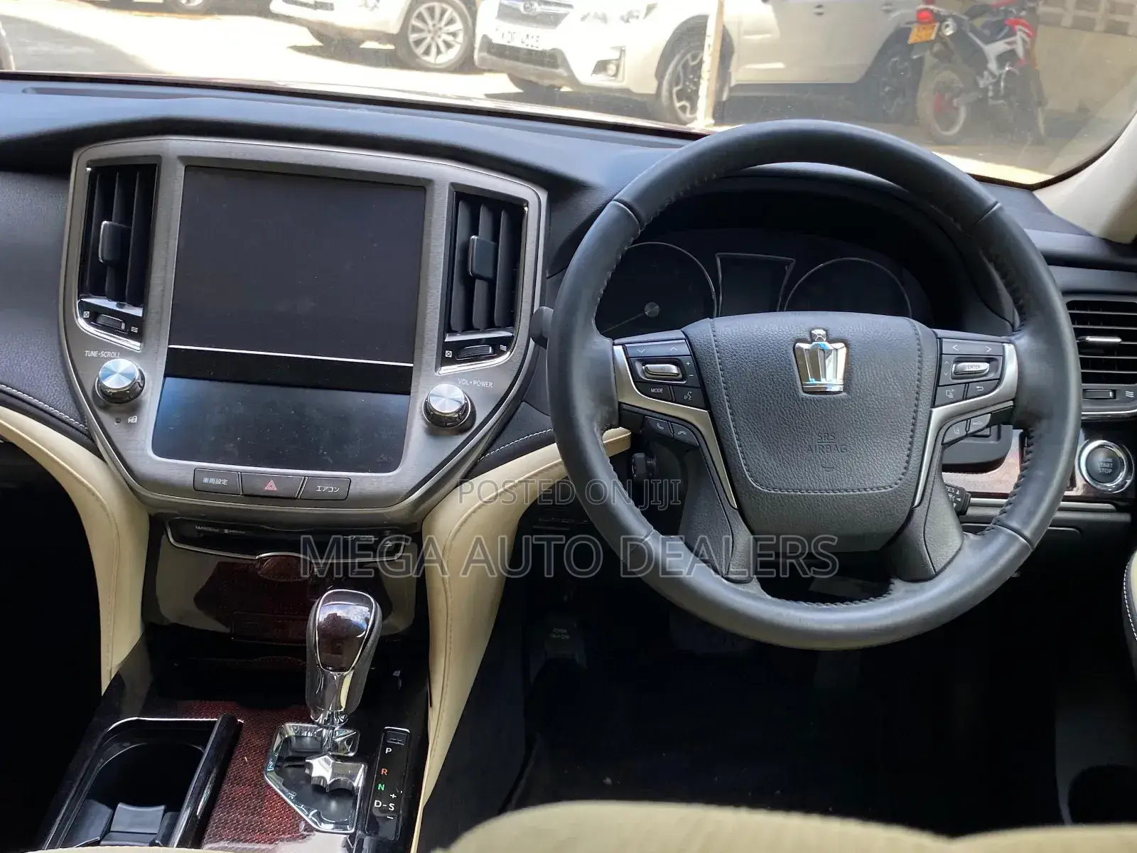 Toyota Crown 2018 Red