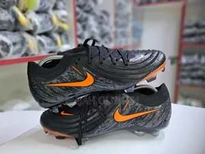 Quality Phantom Luna Soccer Boots Elite Fg Dark Grey