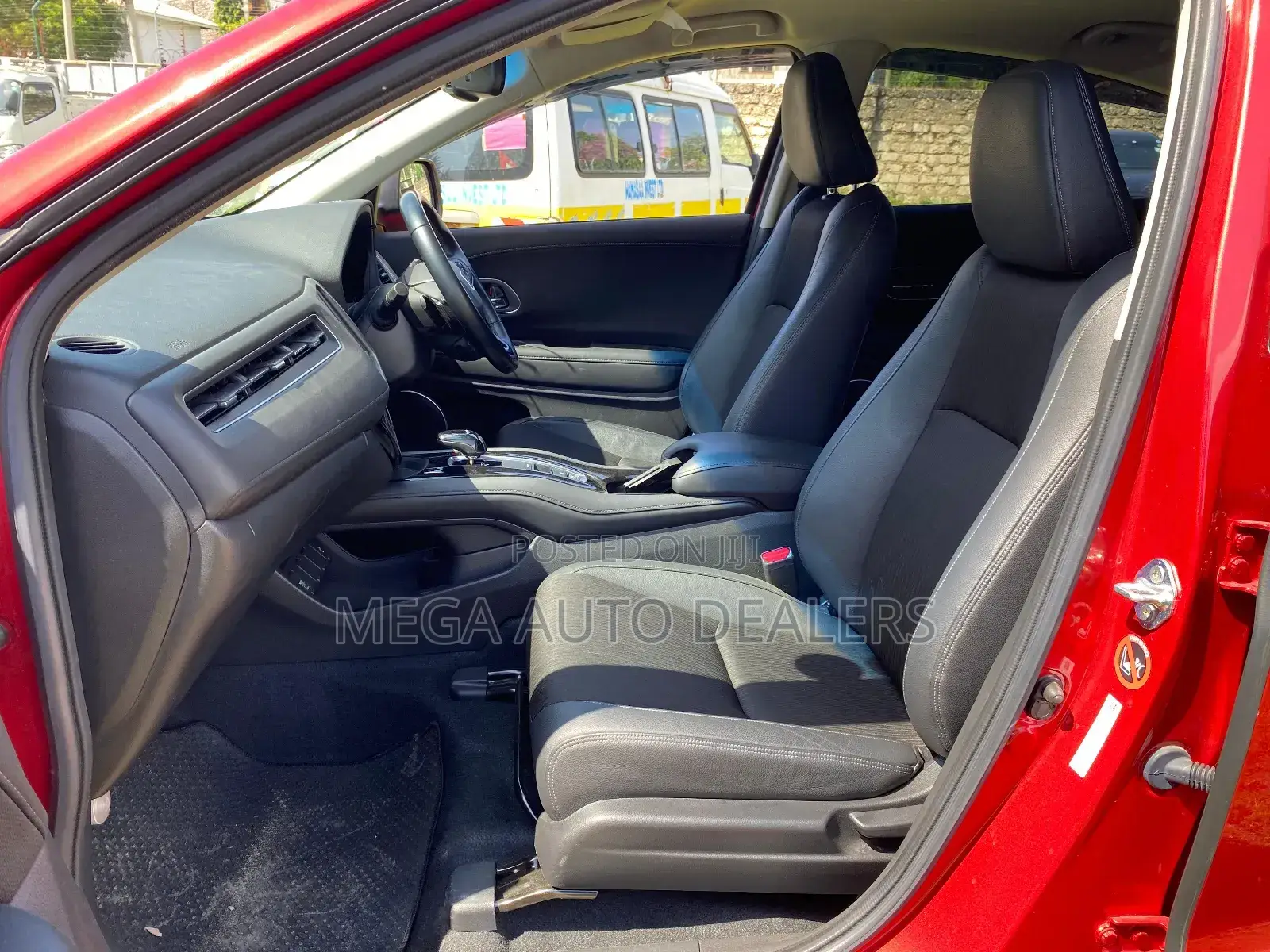 Honda Vezel 2018 Red