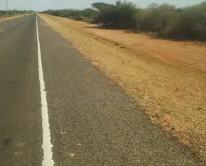 5 Acres Land Touching Mombasa Road in Makindu Is for Sale
