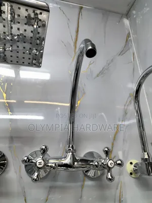 Valdeno Kitchen Mixer Wall Star